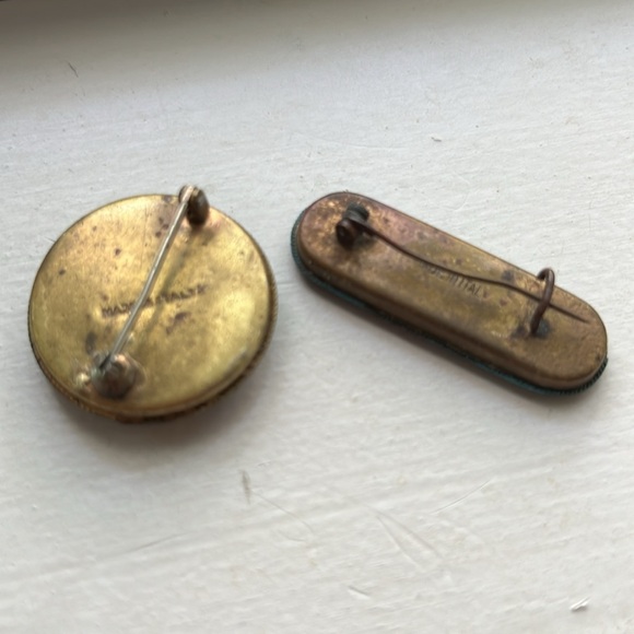 2 Vintage Italian micro mosaic pins - Picture 4 of 4